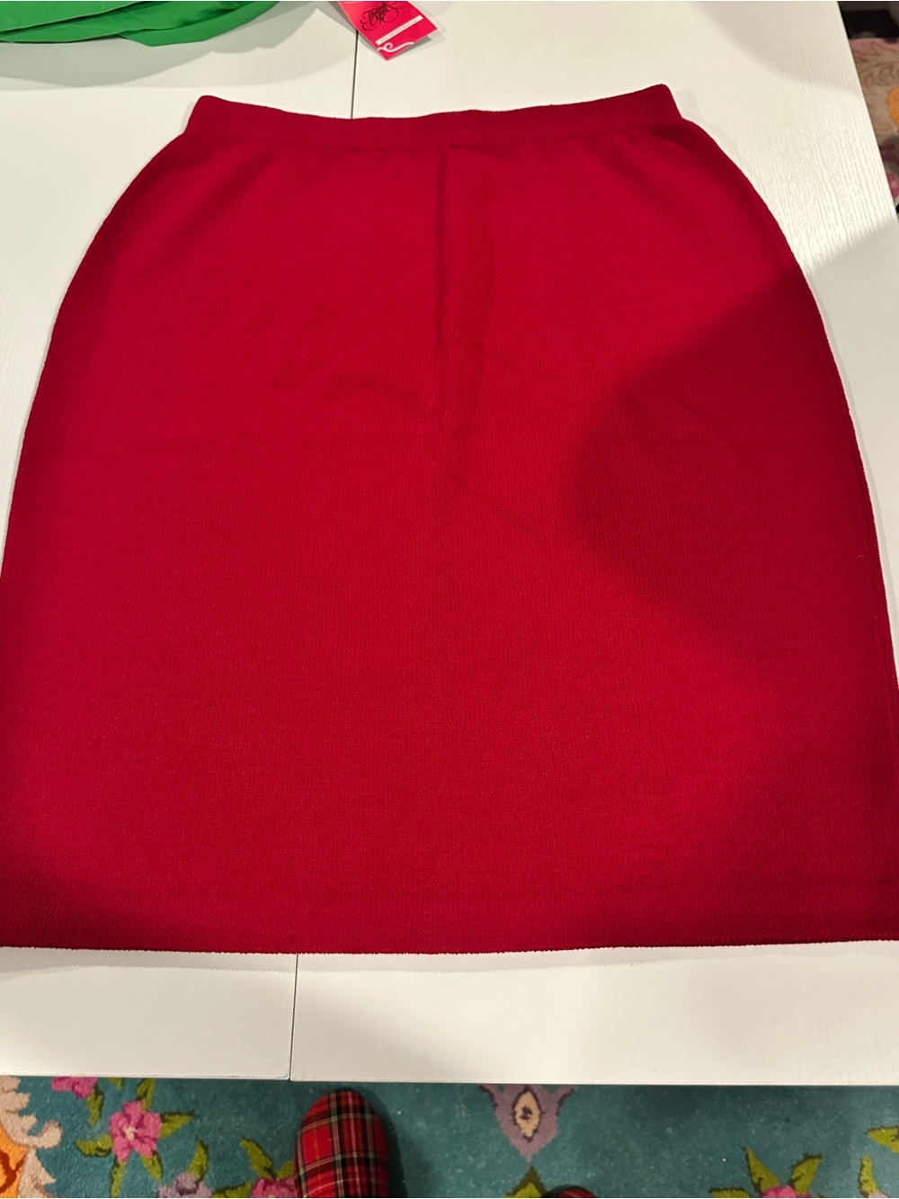 St. John Red Pencil Skirt - Sleek Knit Silhouette